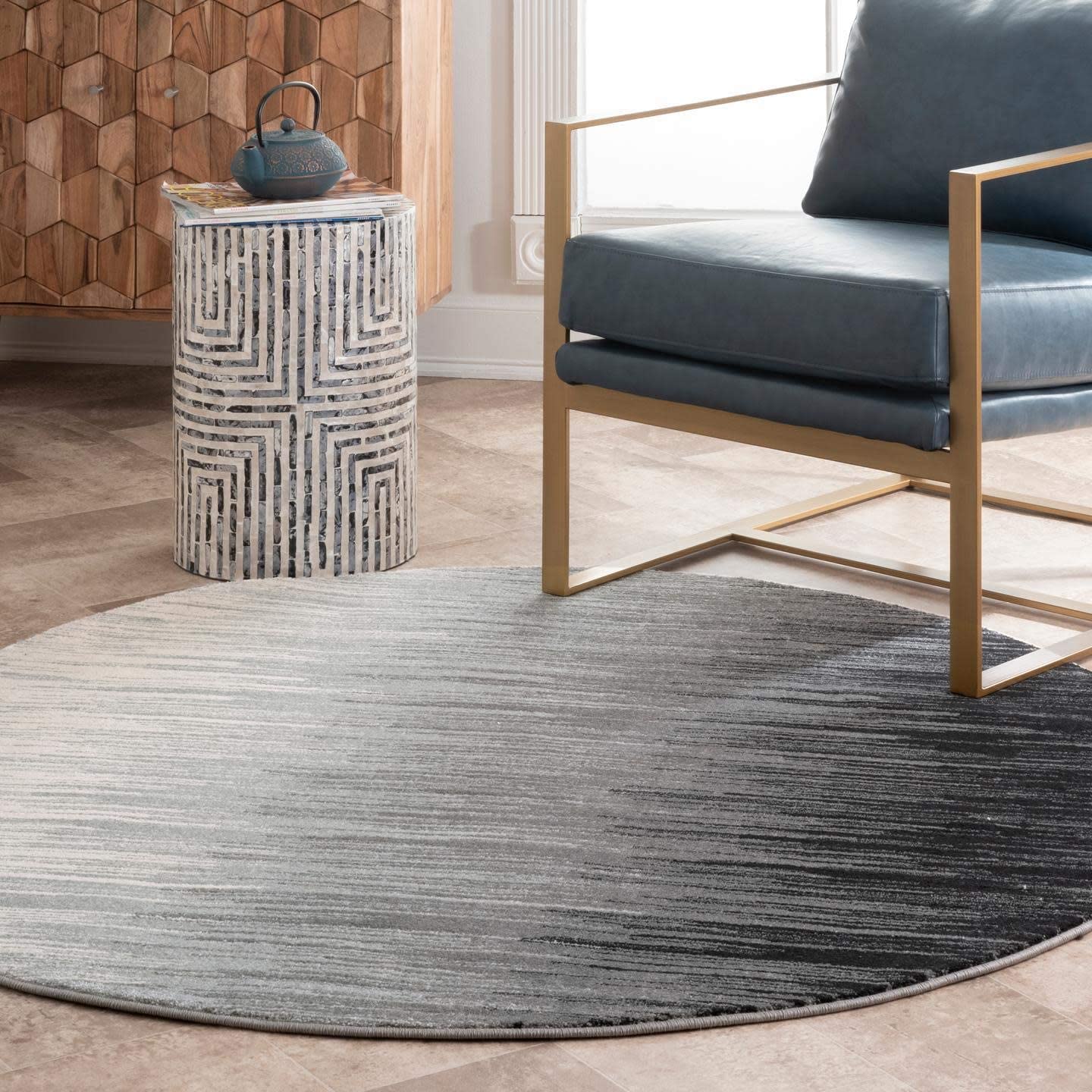Lexie Ombre Area Rug, Black