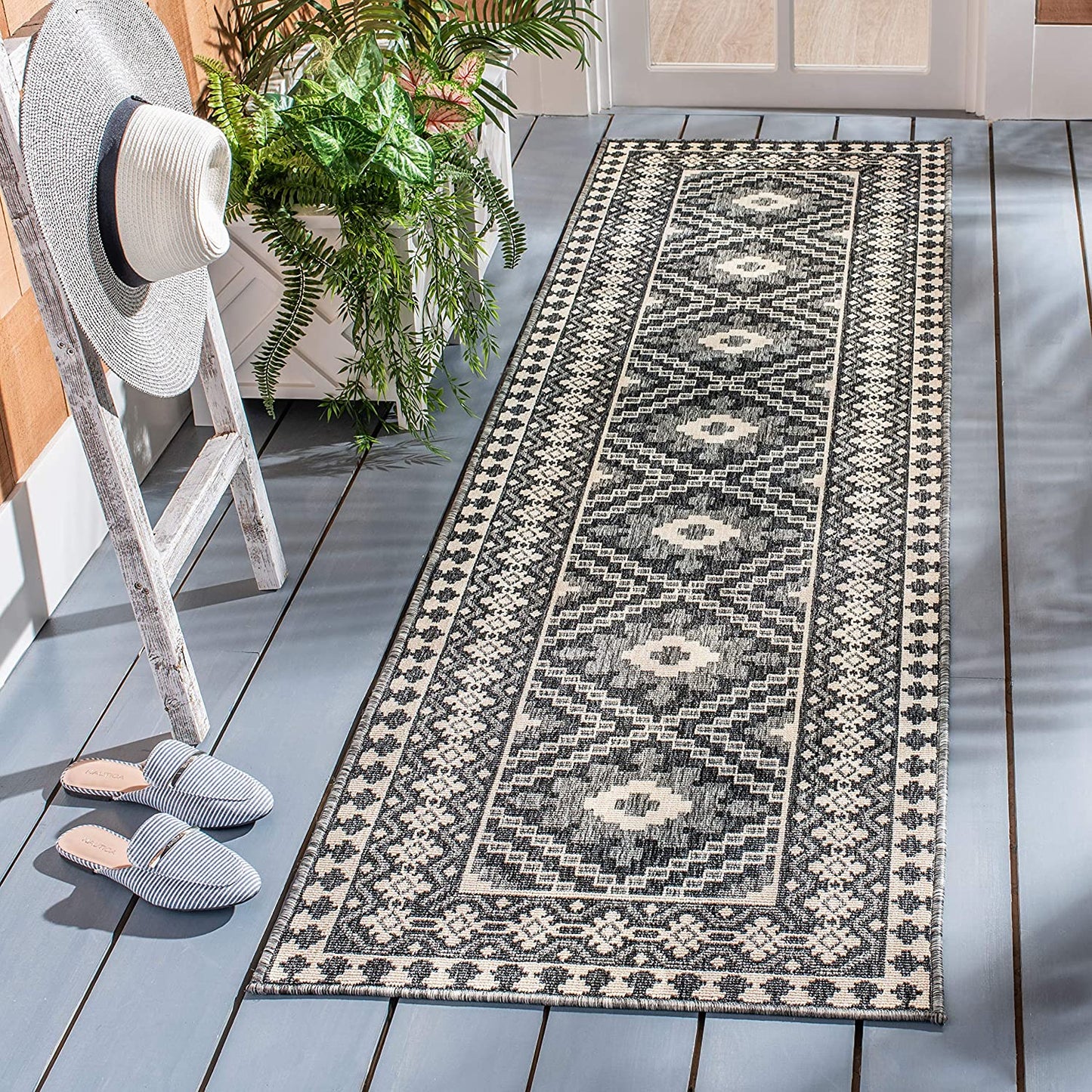 Boho Indoor/ Outdoor Patio Backyard Area Rug, Ivory / Grey