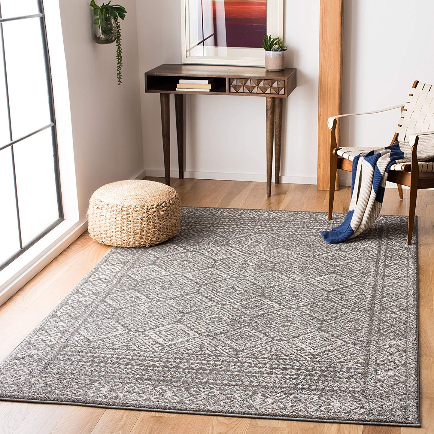 Safavieh Tulum Collection TUL264F Moroccan Boho Distressed Non-Shedding Stain Resistant Living Room Bedroom Area Rug, 6' x 9', Dark Grey / Ivory