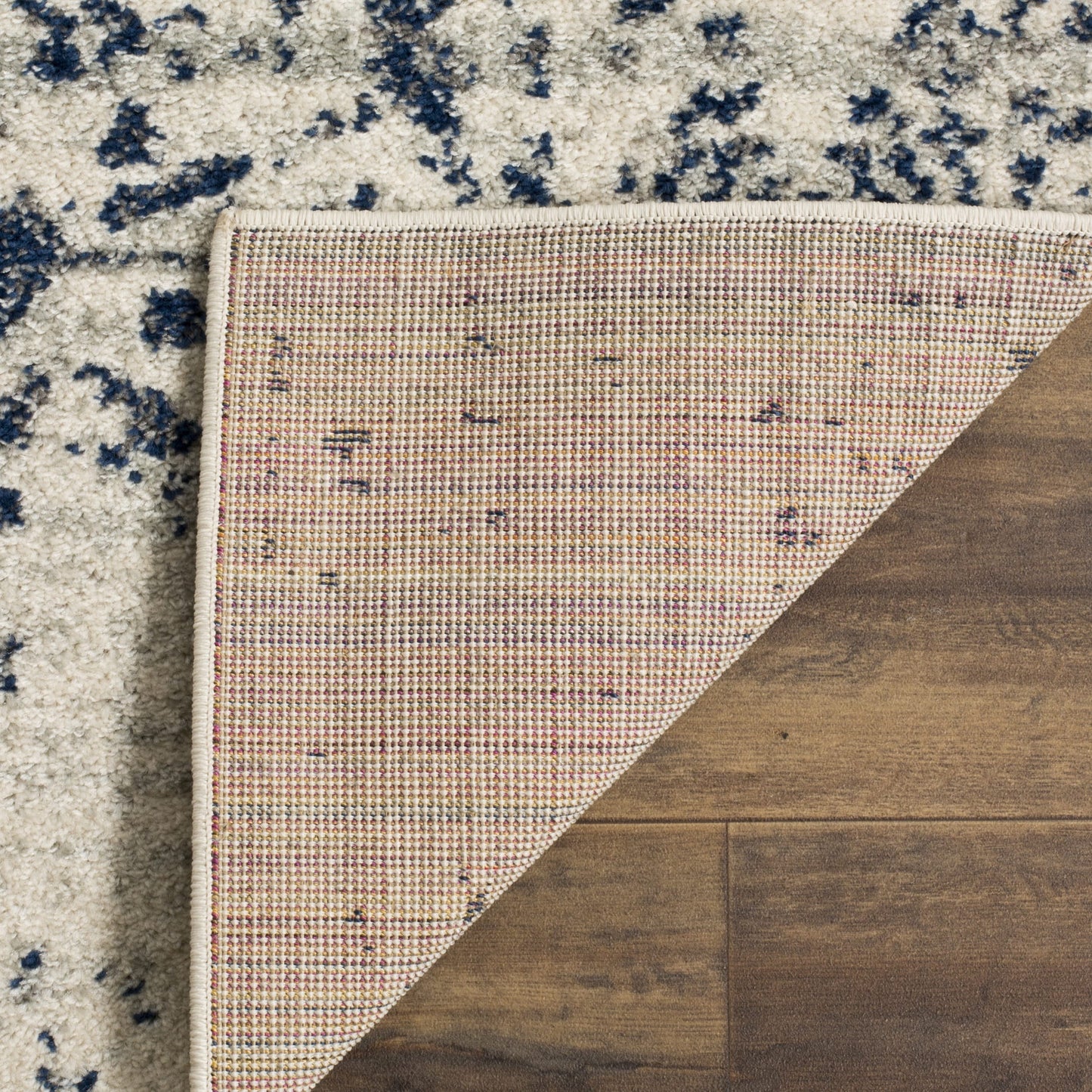 Contemporary Cream/ Navy Rugs