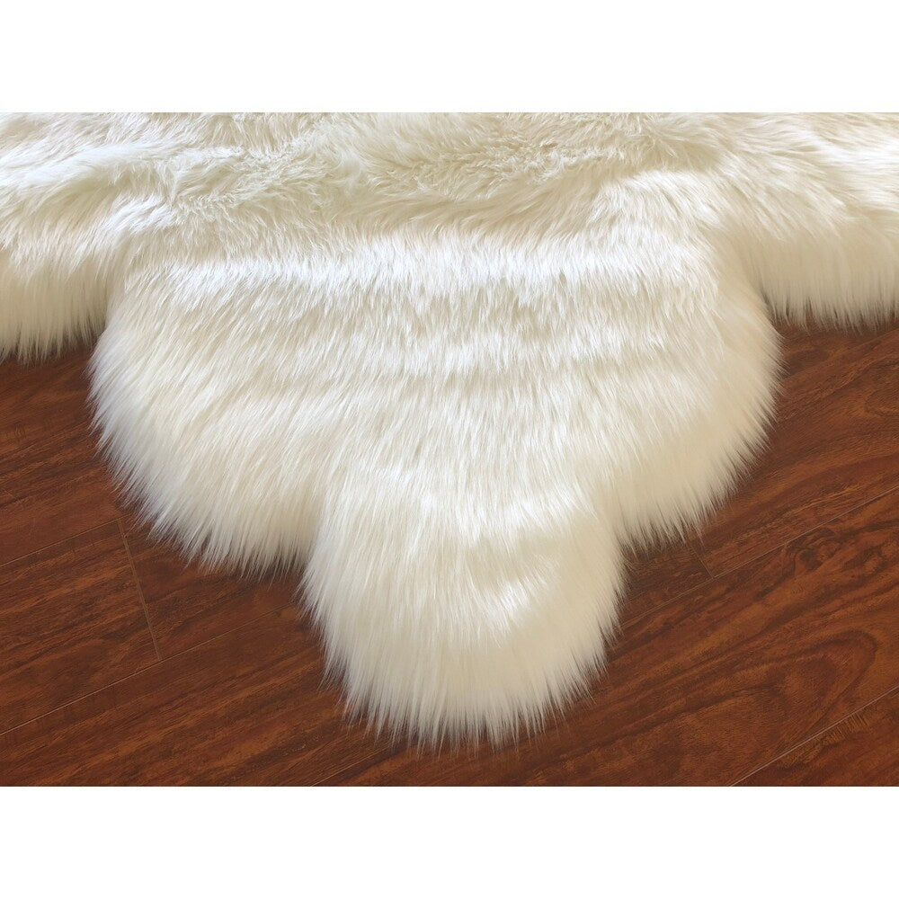 Spangsfeldt Luxurious Faux Bearskin Pelt Shag Soft Area Rug