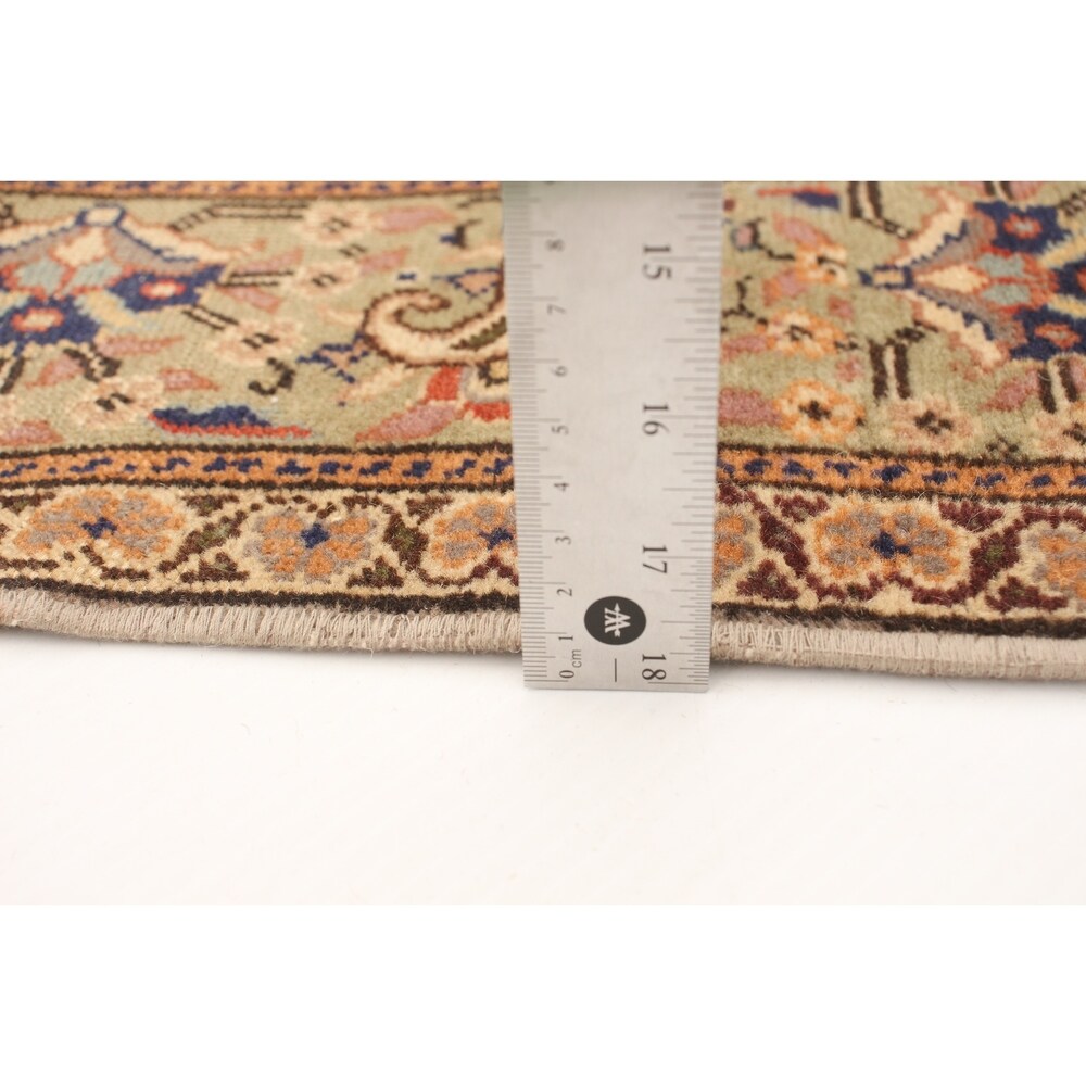 Hand-knotted Keisari Vintage Ivory Wool Soft Rug