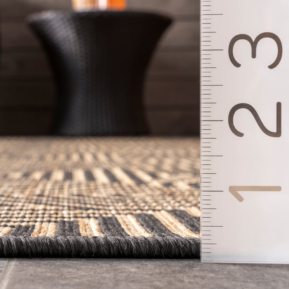 Geometric Modern Abstract Indoor/Outdoor Area Rug