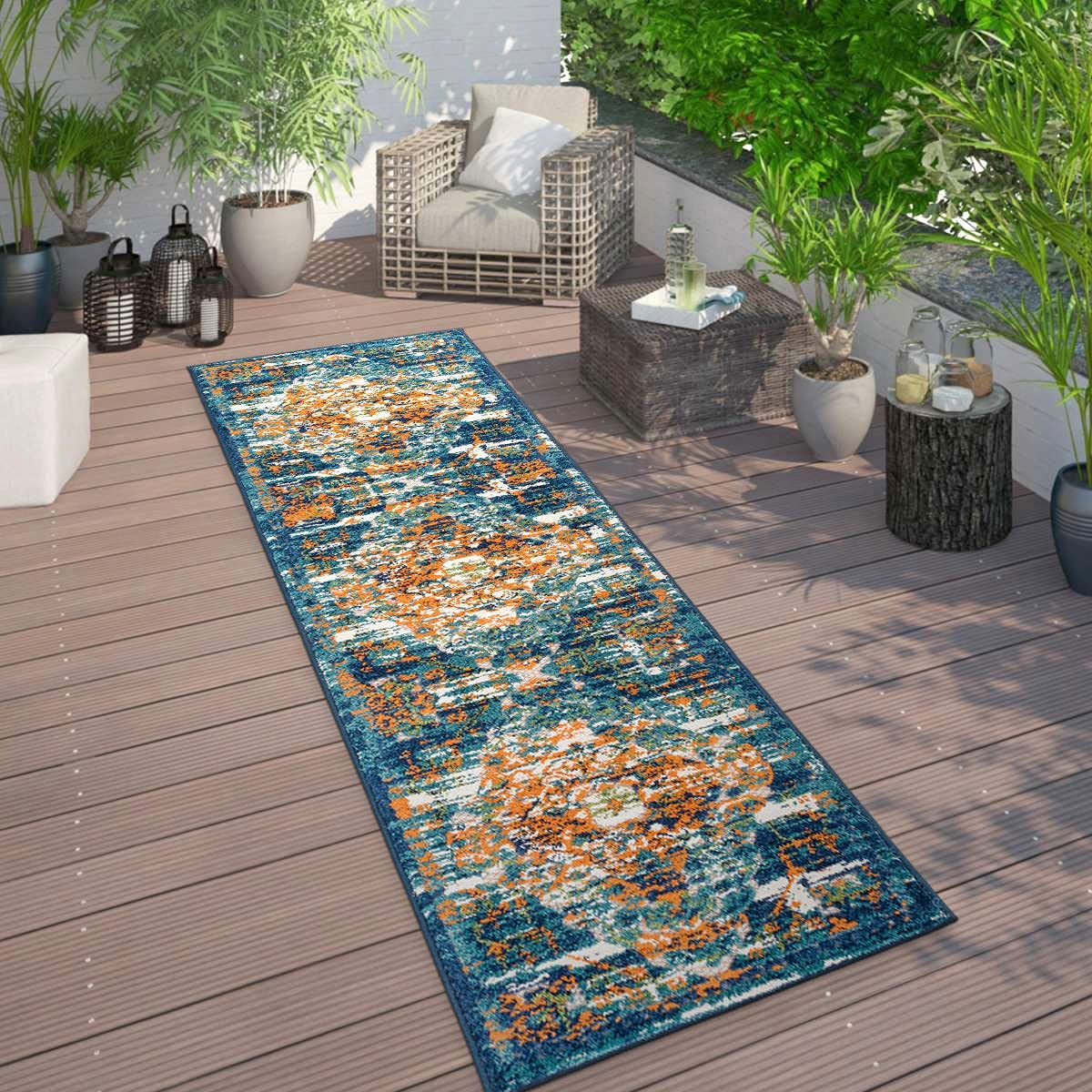 Distressed Traditional Indoor/Outdoor Area Rug