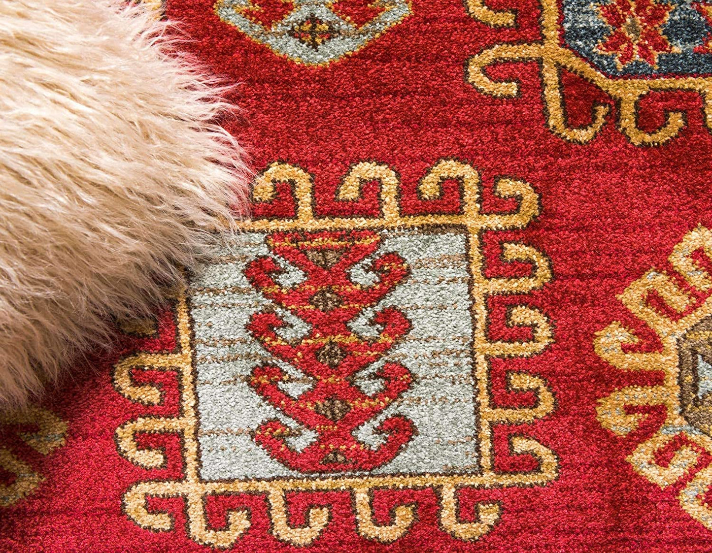Sahand Collection Traditional Geometric Classic Red Area Rug