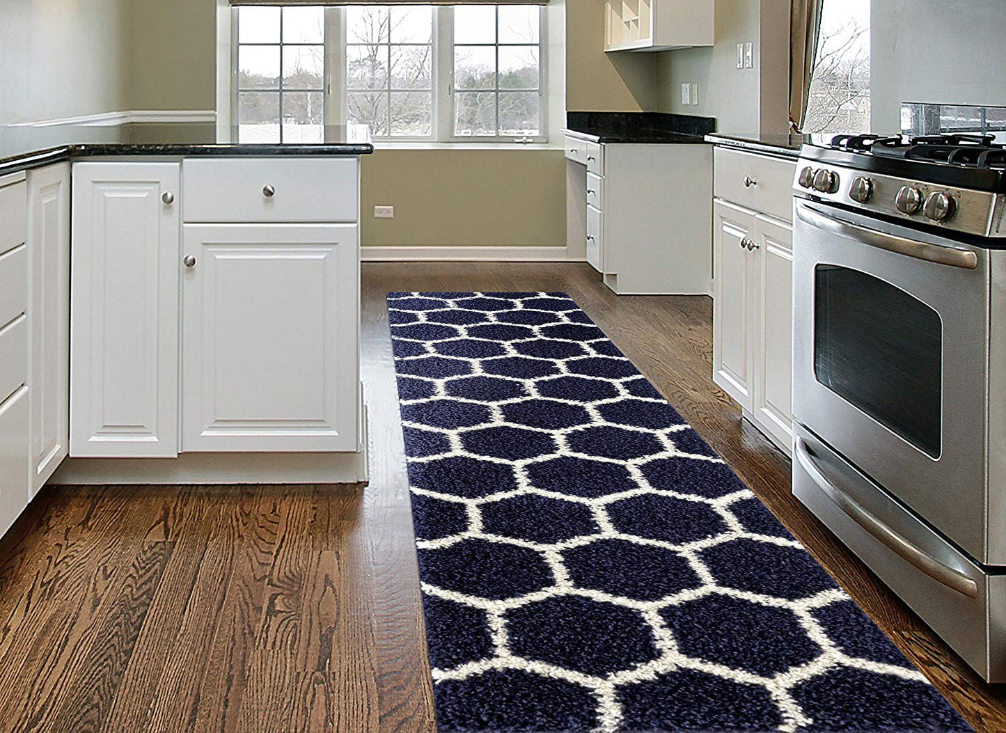 Cozy Geometric Shag Navy Area Rug