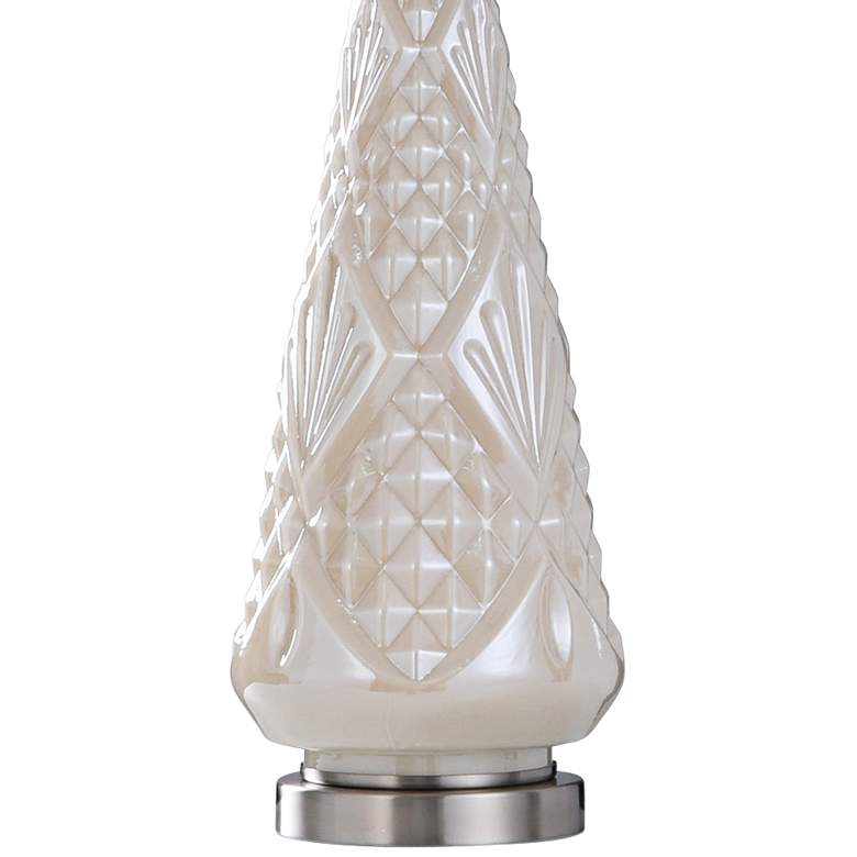 Casti Ivory Pearl Glass Diamond Pattern Table Lamp