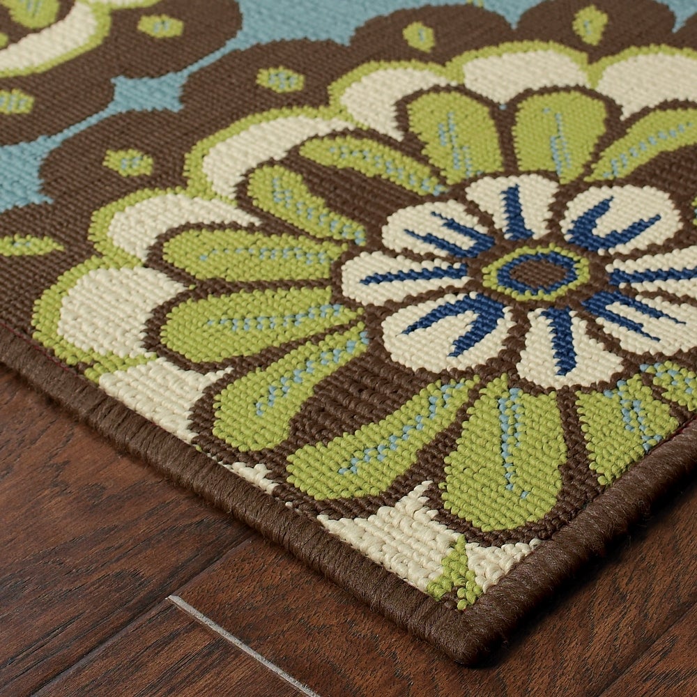 Carrington Mariefred Floral Indoor/ Outdoor Area Rug