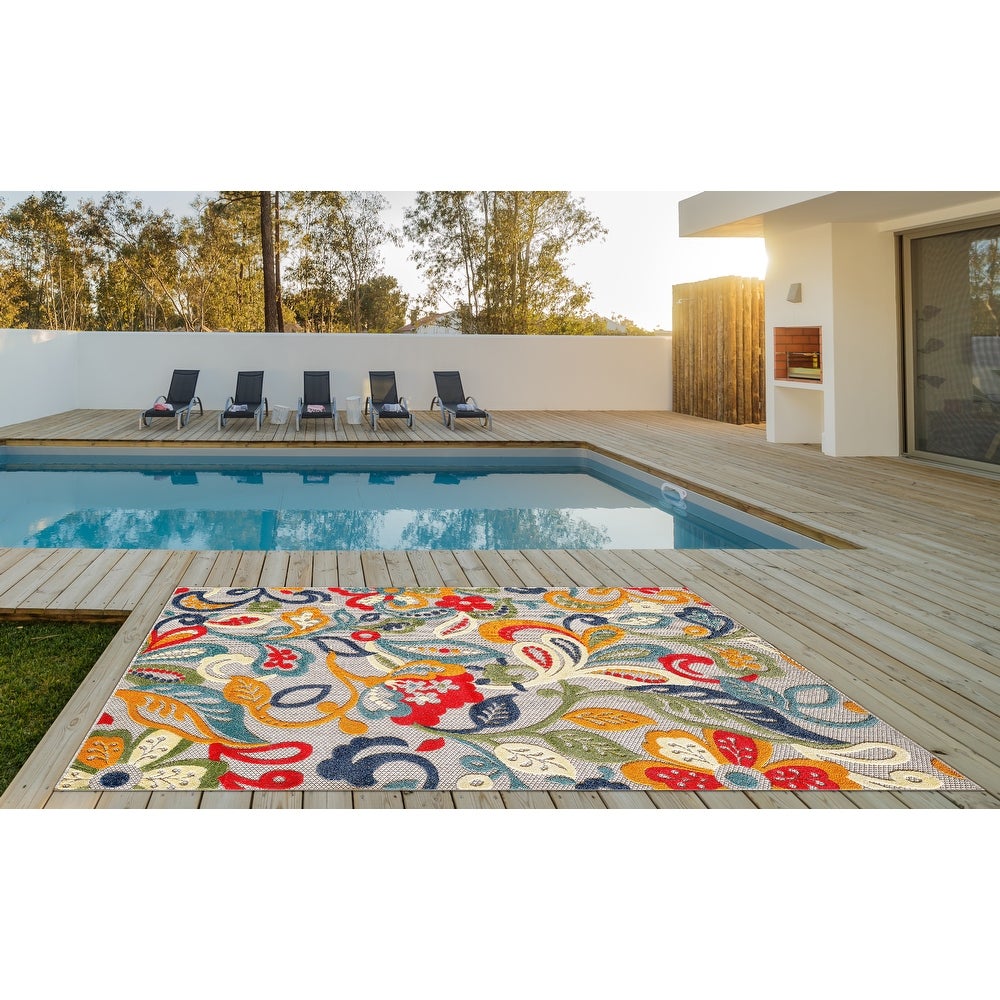 Domani Napa Floral Textured Indoor/ Outdoor Area Rug