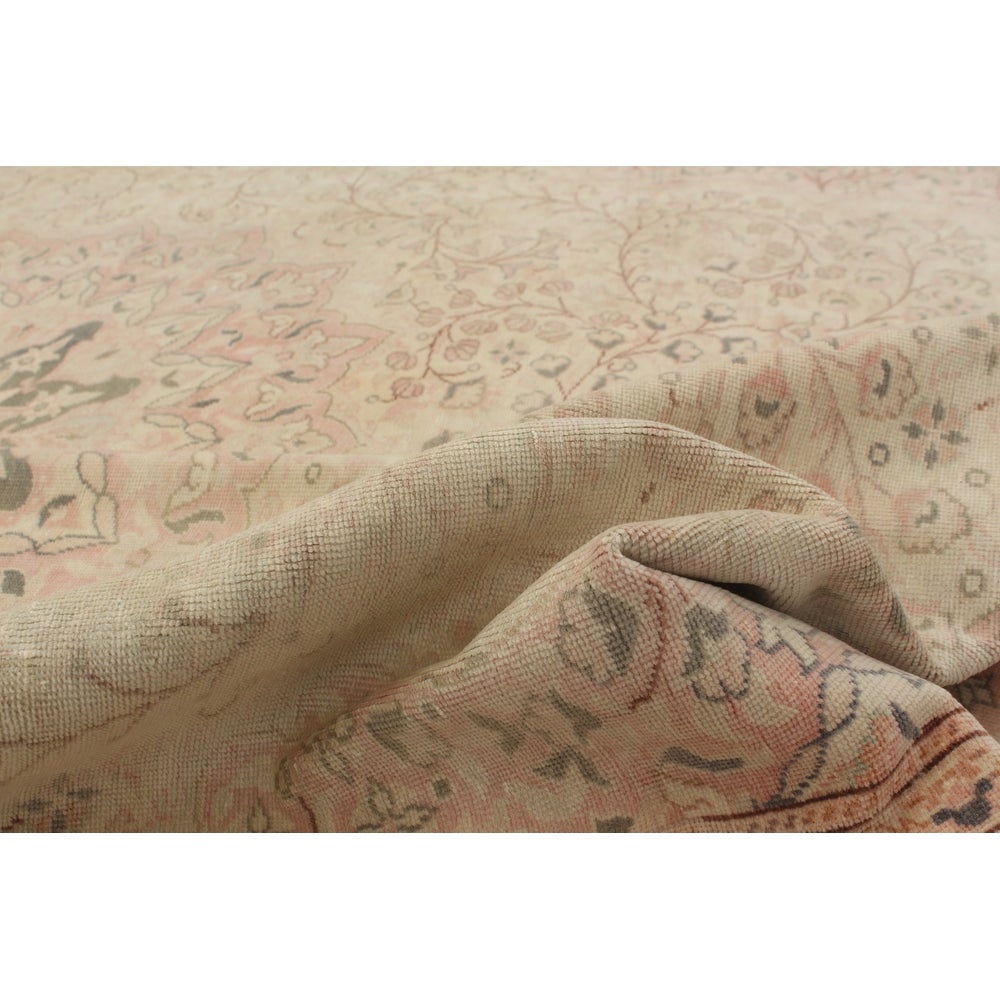 Hand-knotted Antalya Vintage Cream Wool Soft Rug