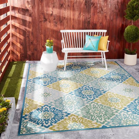 Transitional floral medallion Blue/Green Indoor/ Outdoor Area Rugs