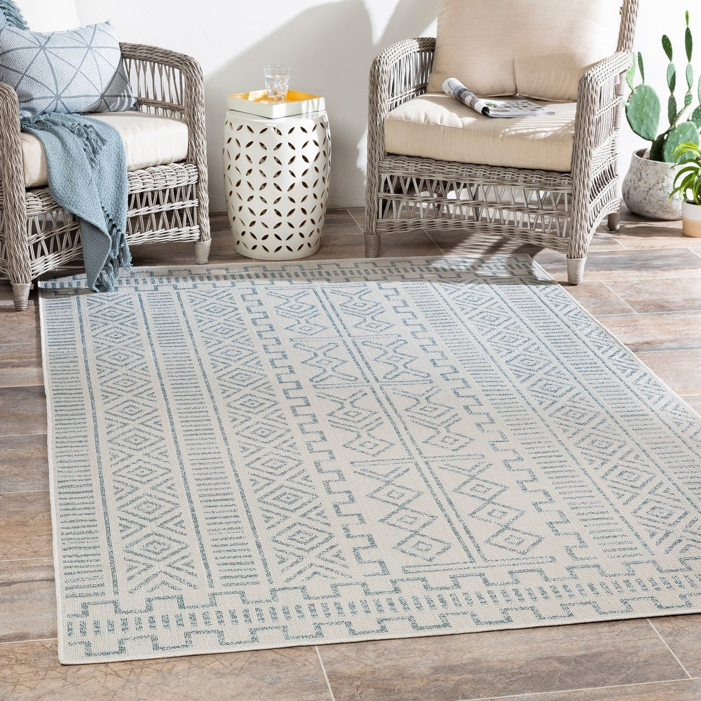 Holly Indoor / Outdoor Tribal Area Rug