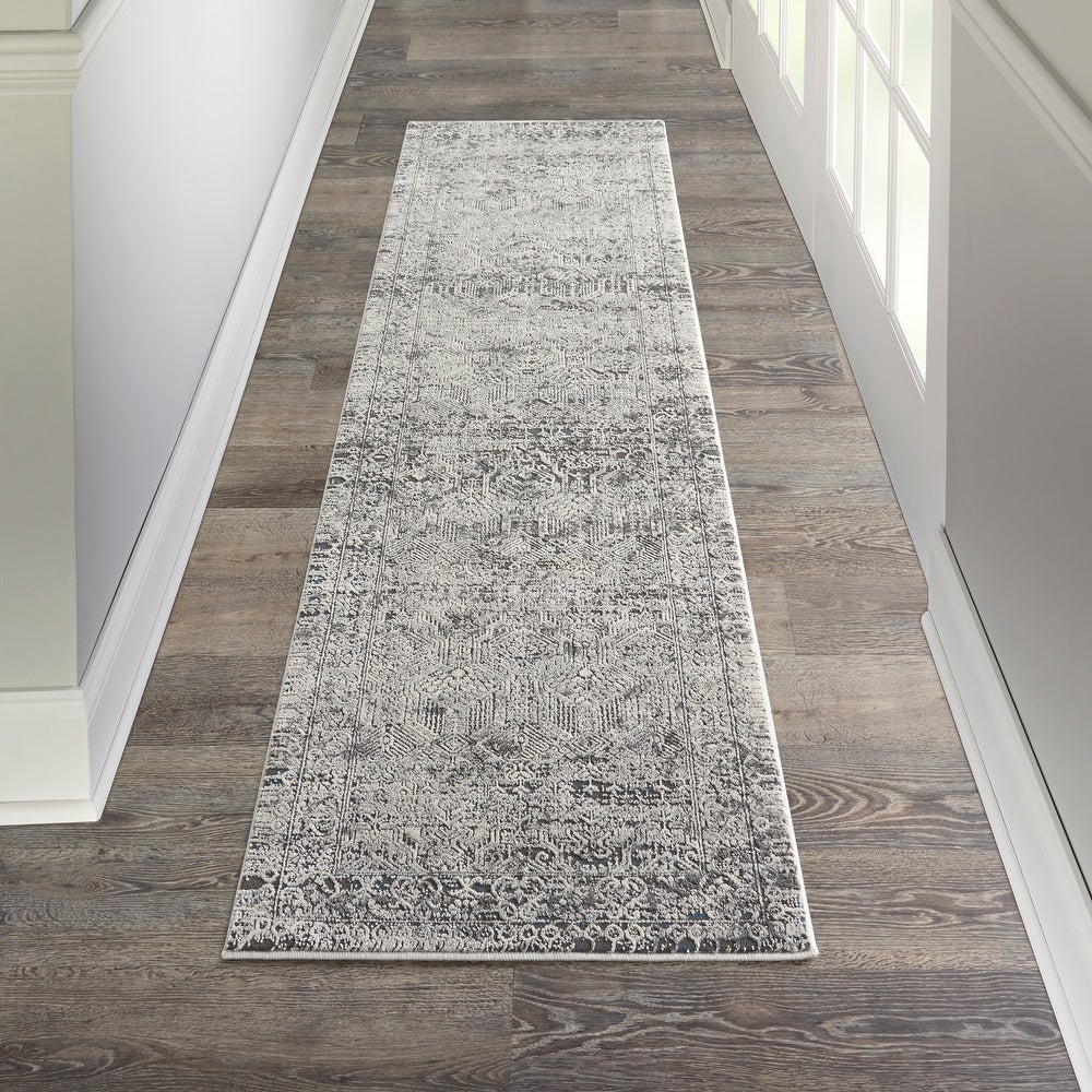 Halle Berry Collection - Grey/Ivory Grand Expressions Distressed Soft Area Rug