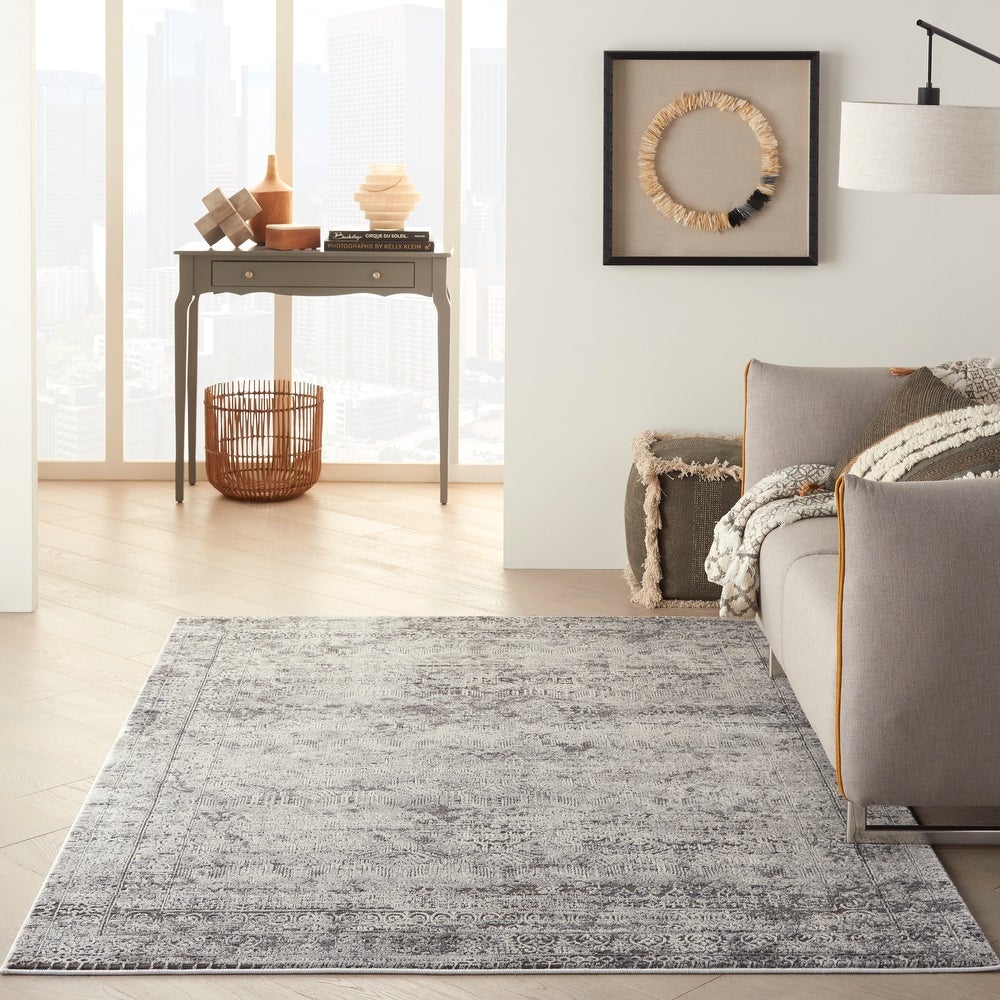 Halle Berry Collection - Grey/Ivory Grand Expressions Distressed Soft Area Rug