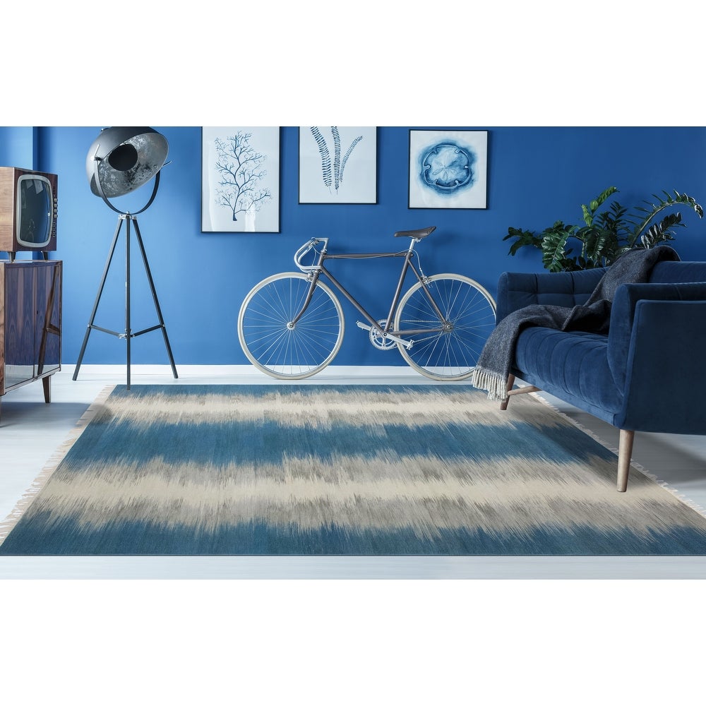 Handmade Flatweave Arlo Soft Rug