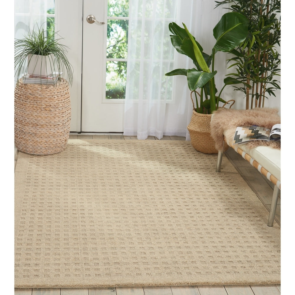 Perris Hand-woven Wool Area Rug