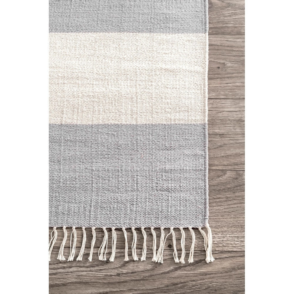 Casual Coastal Stripped Fringe Area Rug