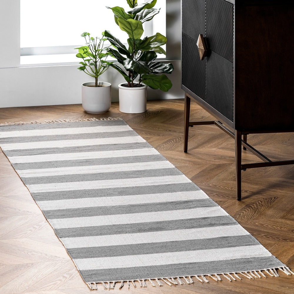 Casual Coastal Stripped Fringe Area Rug
