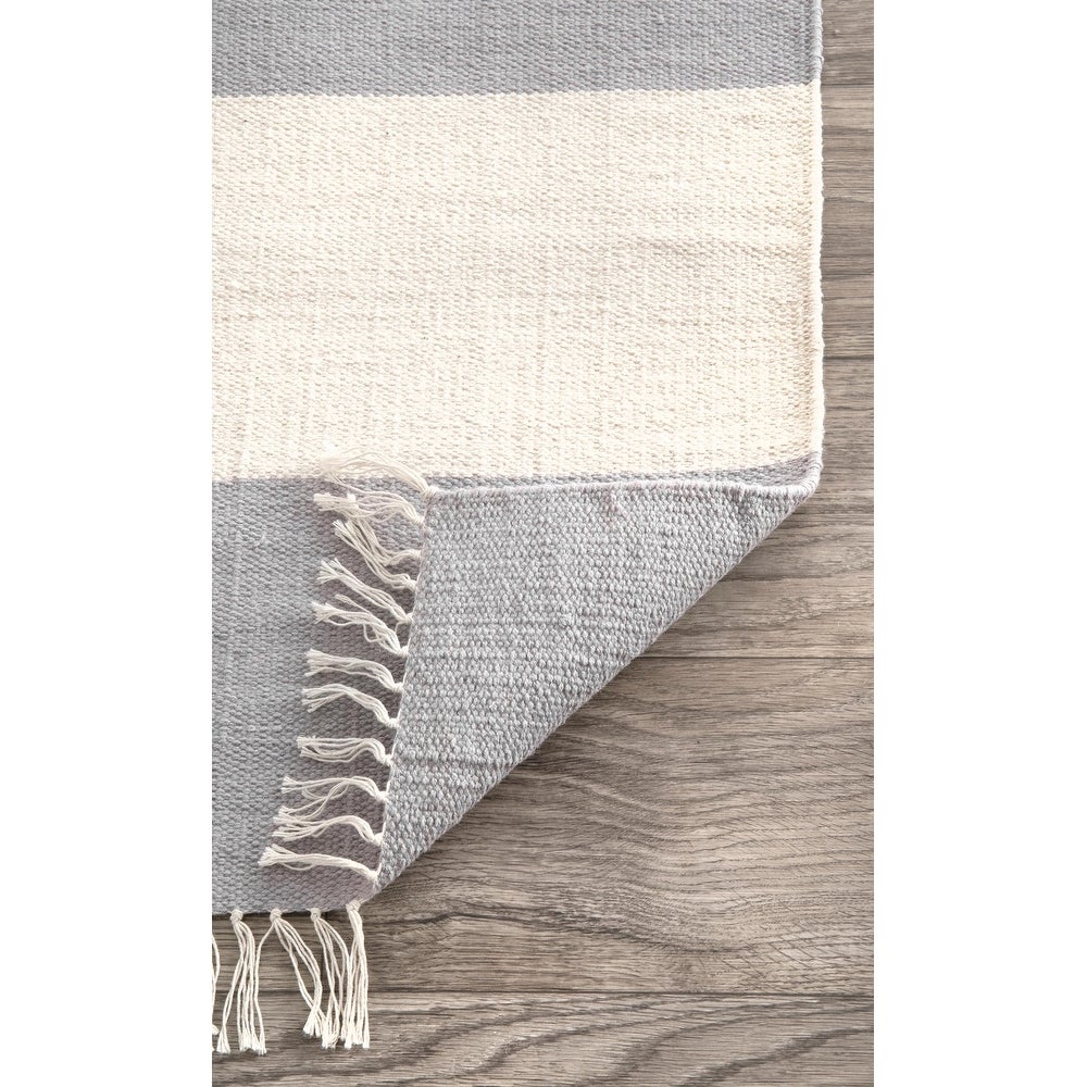 Casual Coastal Stripped Fringe Area Rug