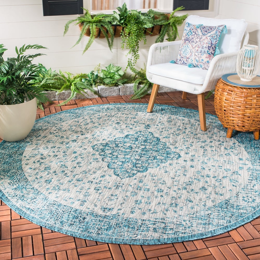 Courtyard Suzann Indoor/ Outdoor Patio Backyard Soft Rug