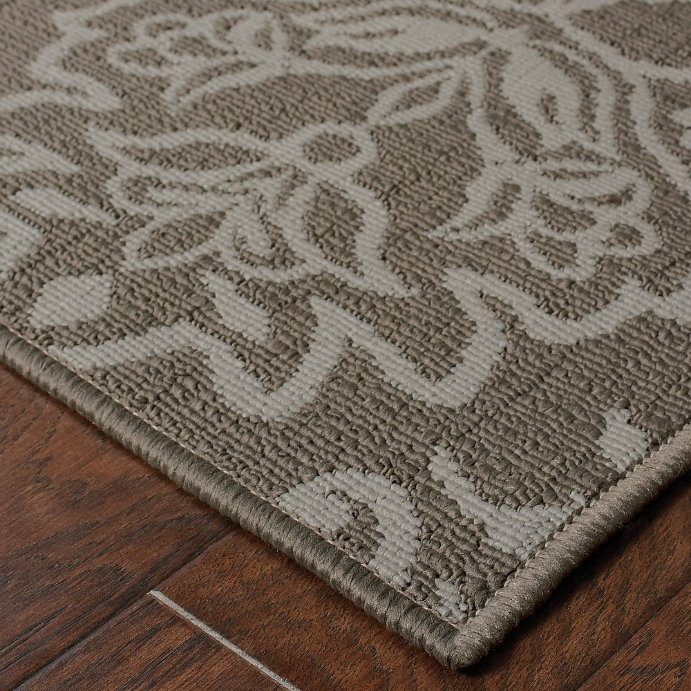 Bletcher Floral Damask Indoor/ Outdoor Soft Area Rug