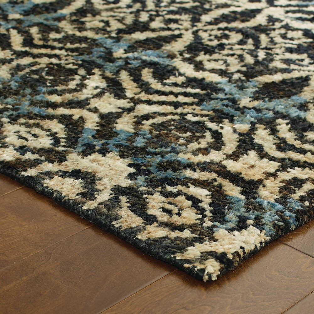 Ansley Batik Trellis Black/ Beige Handmade Jute Soft Area Rug