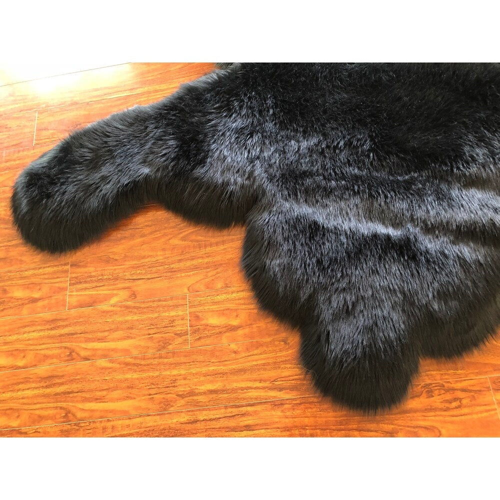 Spangsfeldt Luxurious Faux Bearskin Pelt Shag Soft Area Rug