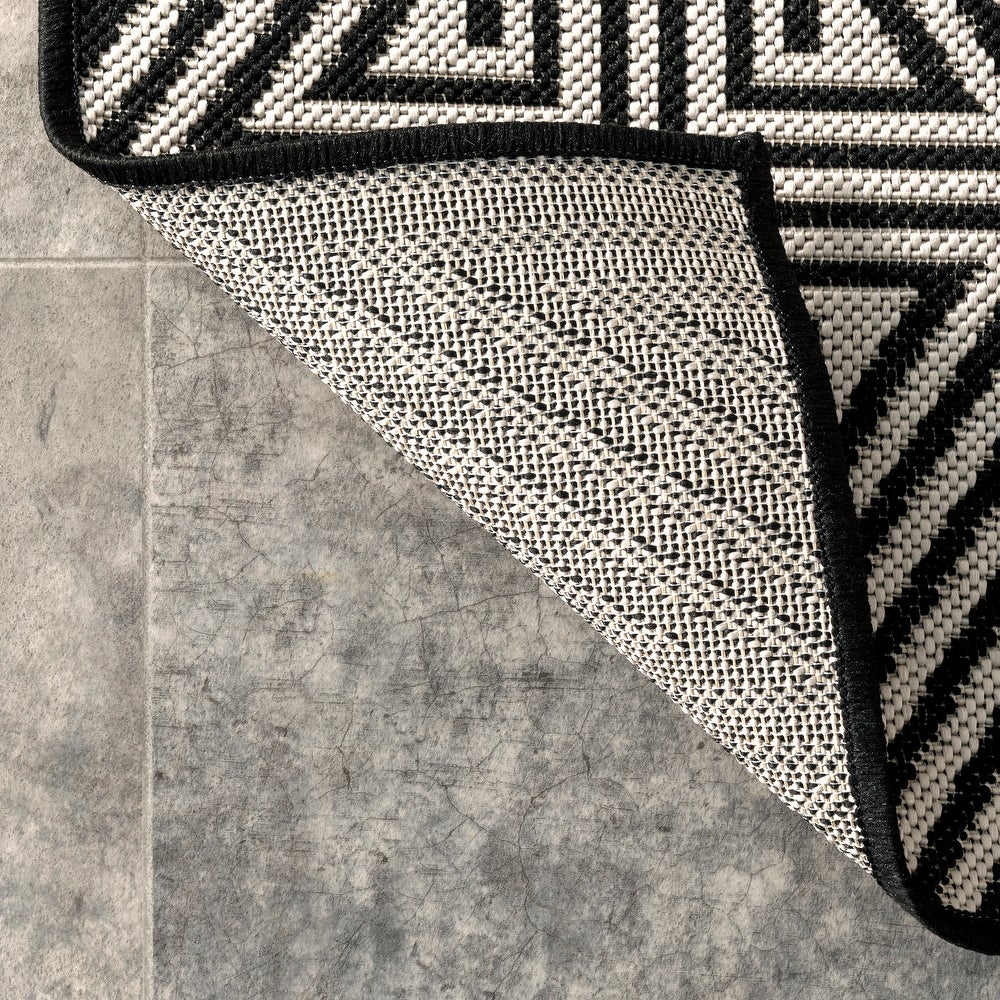 Geometric  Modern Abstract Indoor/Outdoor Area Rug