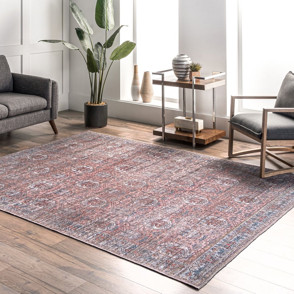 Marilyn Machine Washable Distressed Persian Border Area Rug